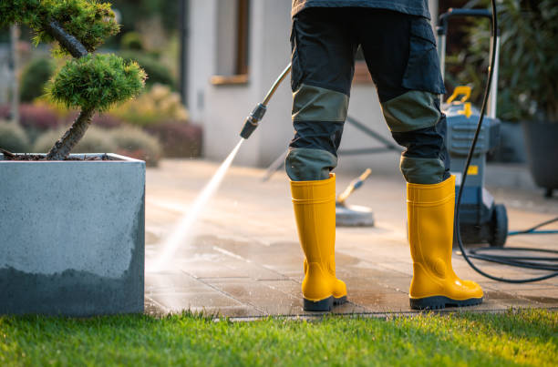 Why Choose Our Certified Pressure Washing Experts for Your Project Needs in West Glendive, MT?